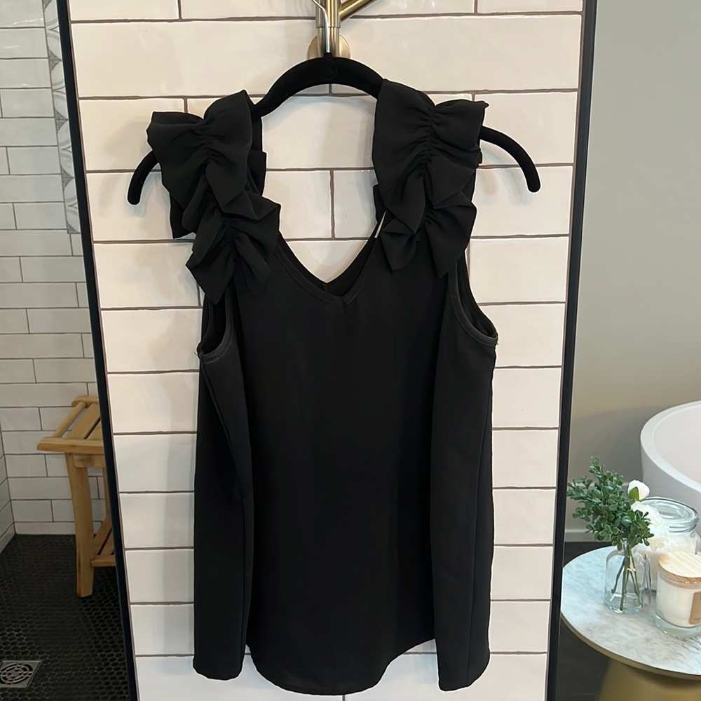 Entro ruffle sleeves blouse